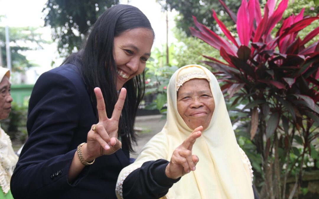 BAKTI SOSIAL DI PANTI SOSIAL LANJUT USIA (PSLU) PUGER