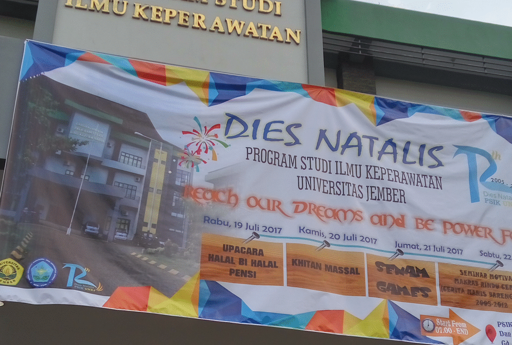 PSIK UNIVERSITAS JEMBER MEMBERIKAN YANG TERBAIK PADA USIA YANG KE 12 TAHUN