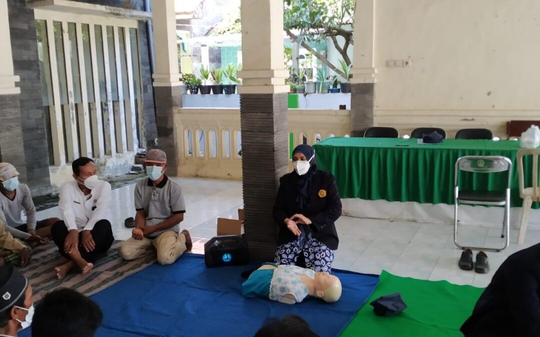 Pemberdayaan Masyarakat Pesisir Dalam Tanggap Darurat Melalui Pelatihan Bantuan di Kelurahan Panggungrejo Kota Pasuruan Hidup Dasar