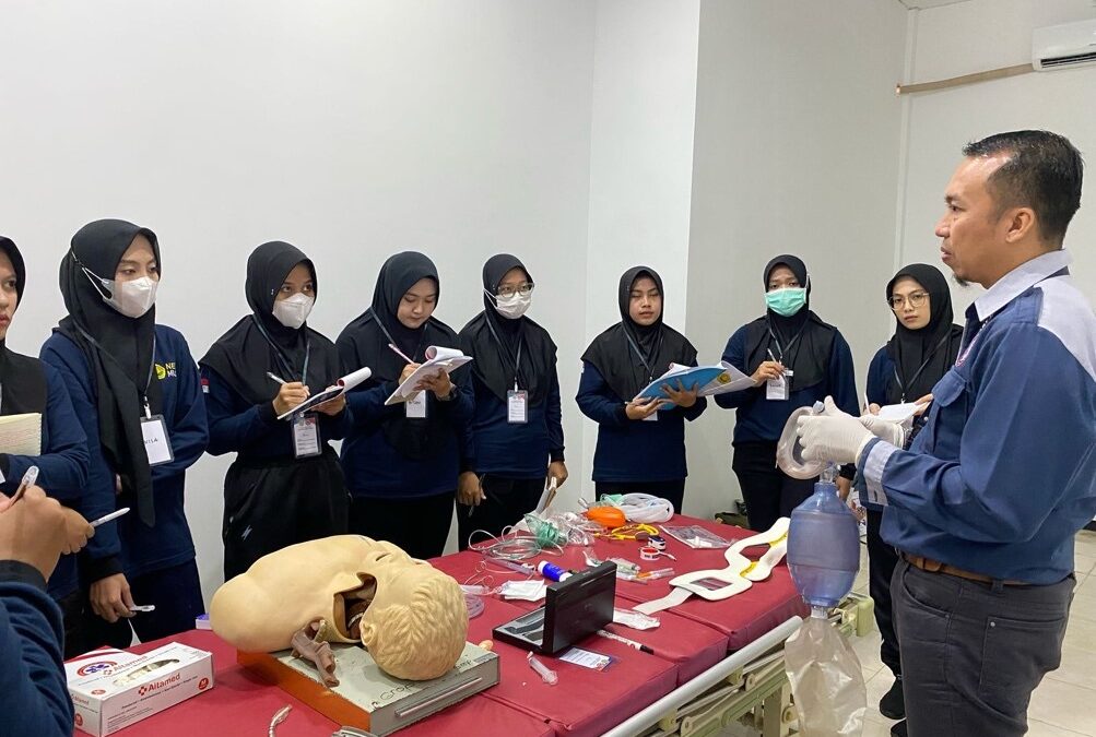 Peningkatan Kompetensi Kegawatdaruratan melalui Pelatihan Basic Trauma Cardiac Life Support (BTCLS) pada Mahasiswa Program Studi Profesi Ners Angkatan 33 Fakultas Keperawatan Universitas Jember