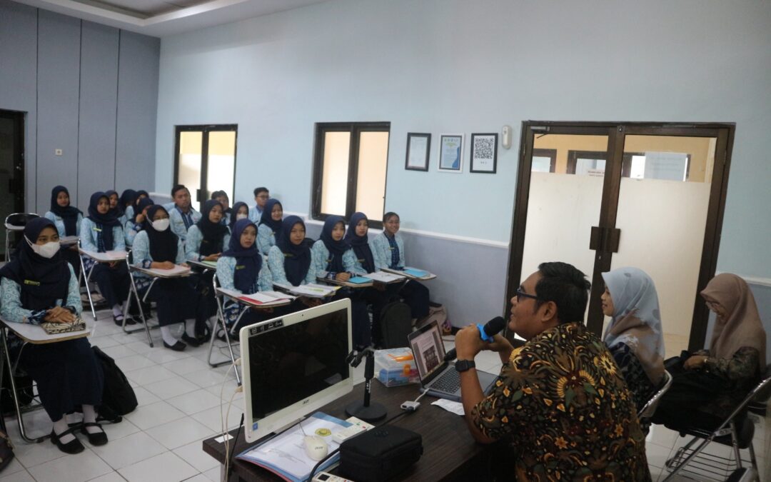 Sosialisasi ZI-WBK oleh Dekan Fakultas Keperawatan Universitas Jember kepada Mahasiswa di Awal Perkuliahan Semester Genap 2024/2025.