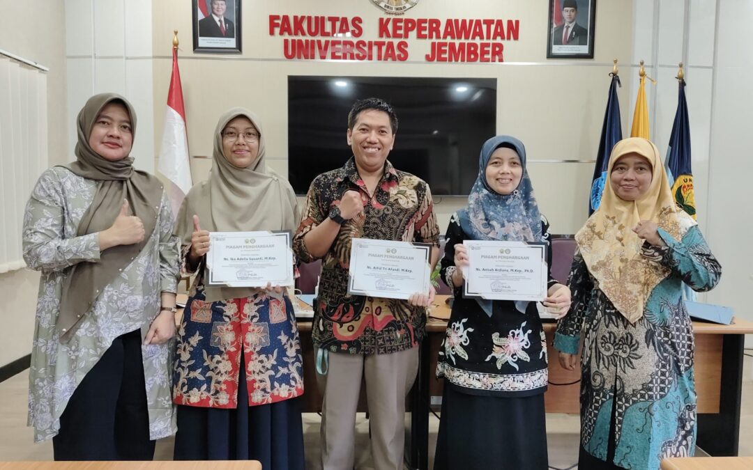 Penghargaan Evaluasi Dosen Terbaik Oleh Mahasiswa