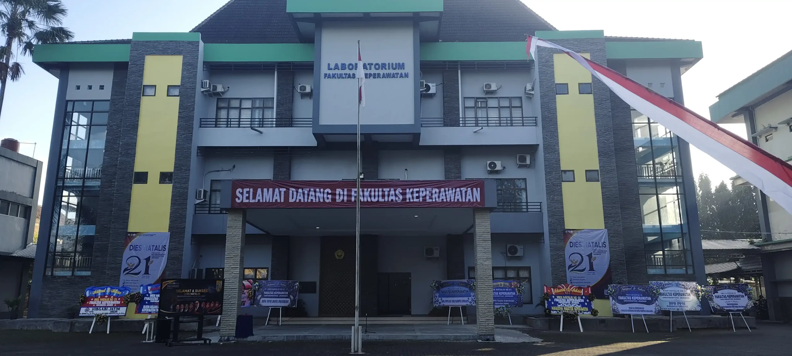 Dua Dekade Lebih Mengabdi, Fakultas Keperawatan UNEJ Resmikan Rangkaian Dies Natalis ke-21