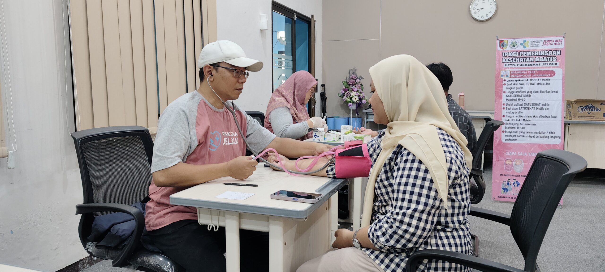 Tingkatkan Kesehatan Mahasiswa, FKep UNEJ Gelar Cek Kesehatan Gratis Bersama Dinas Kesehatan Kabupaten Jember dan Puskesmas Jelbuk